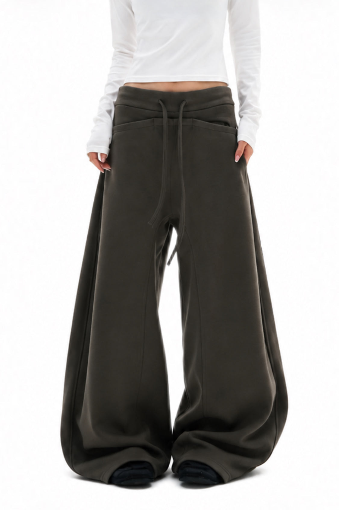 Sculpted Wide-Leg Sweatpants